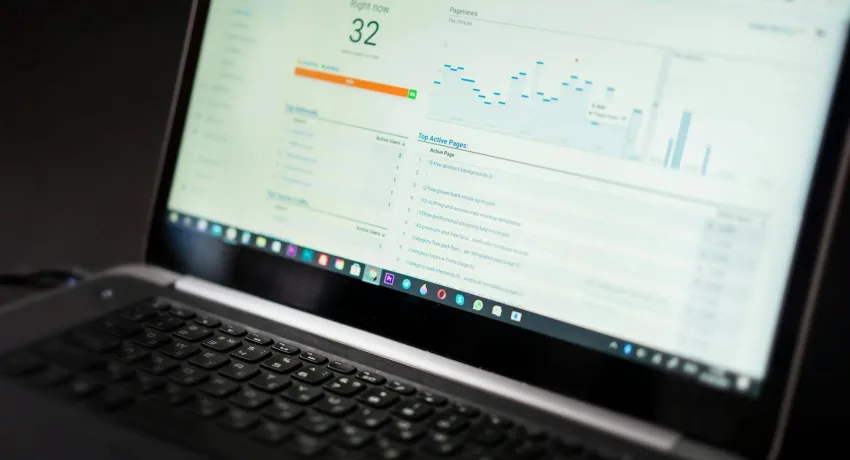 Data governance dashboard met grafieken en analyses voor gegevensbeheer