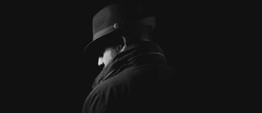 Ontwerpvernieuwing en Prestatieoptimalisatie voor Thai Detective